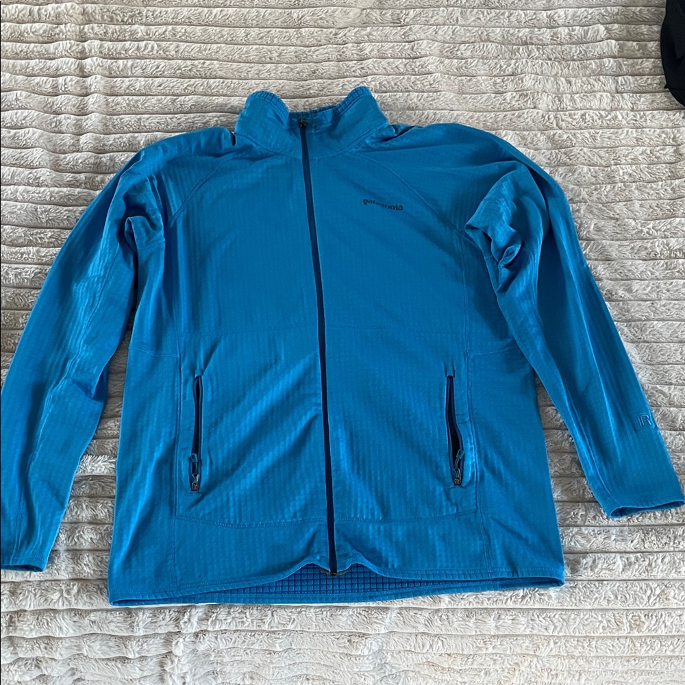 Patagonia XL Men's Vibrant Blue R1 Techface Jacket
